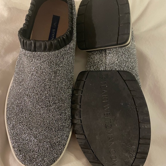 Stuart Weitzman fashion pull on sneaker - Picture 4 of 7